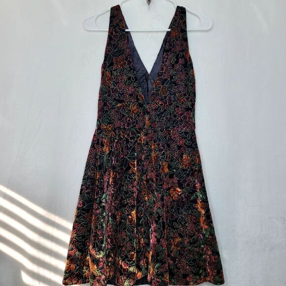 Vintage 90s Y2k Steppin Out Gold Embossed Floral Velvet Mini Dress Size 5 - Picture 6 of 11